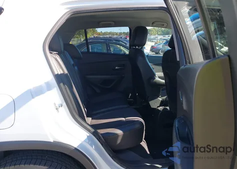 2020 Chevrolet Trax Awd Lt z USA, uszkodzony, nr VIN KL7CJPSB9LB025602